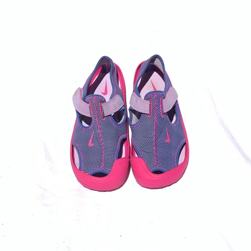 Nike Girls Water Shoes Size 1 Purple + Pink